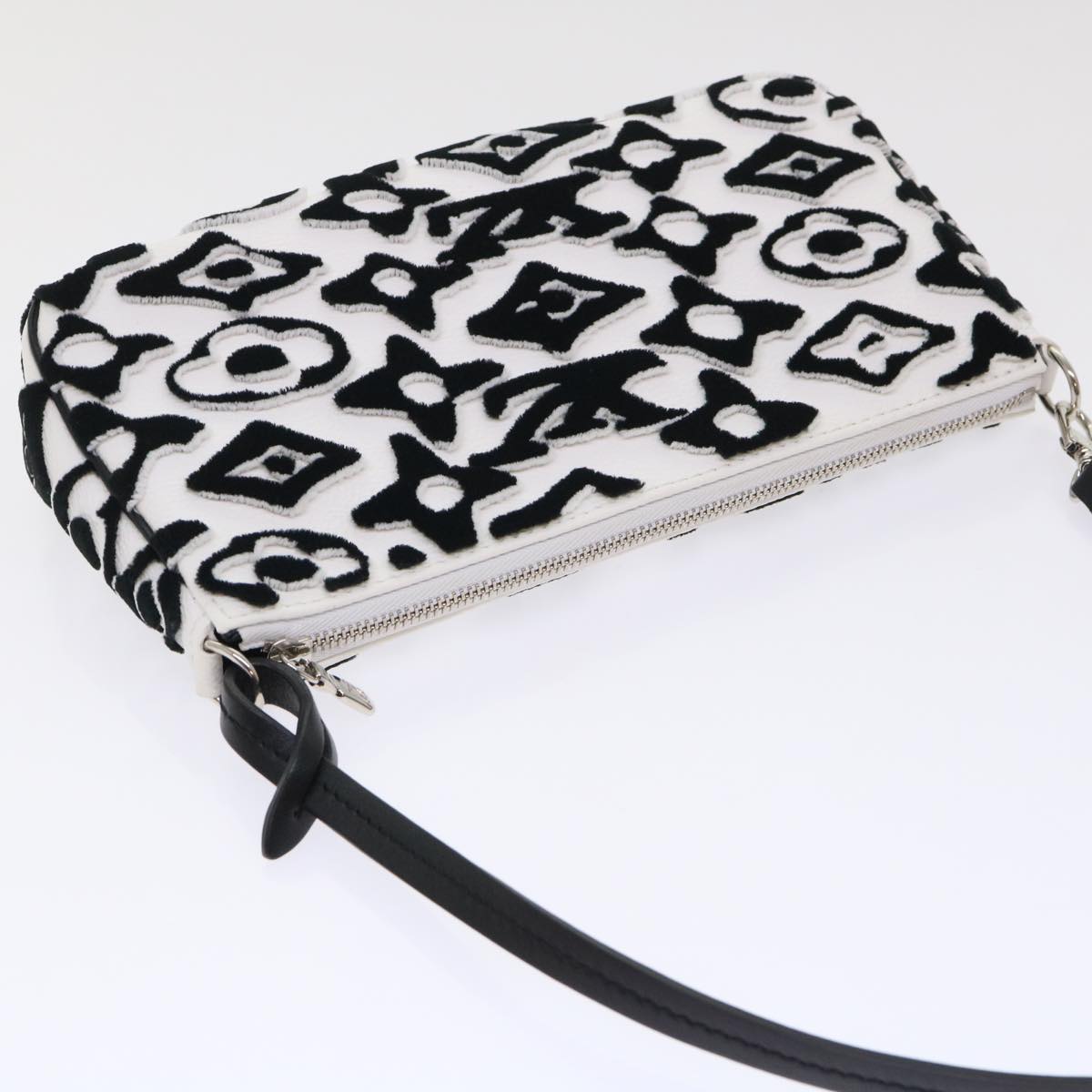 Pochette Accessoires