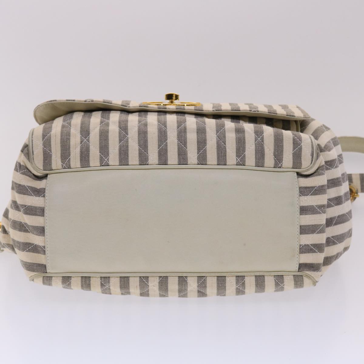 Matelassé Shoulder Bag