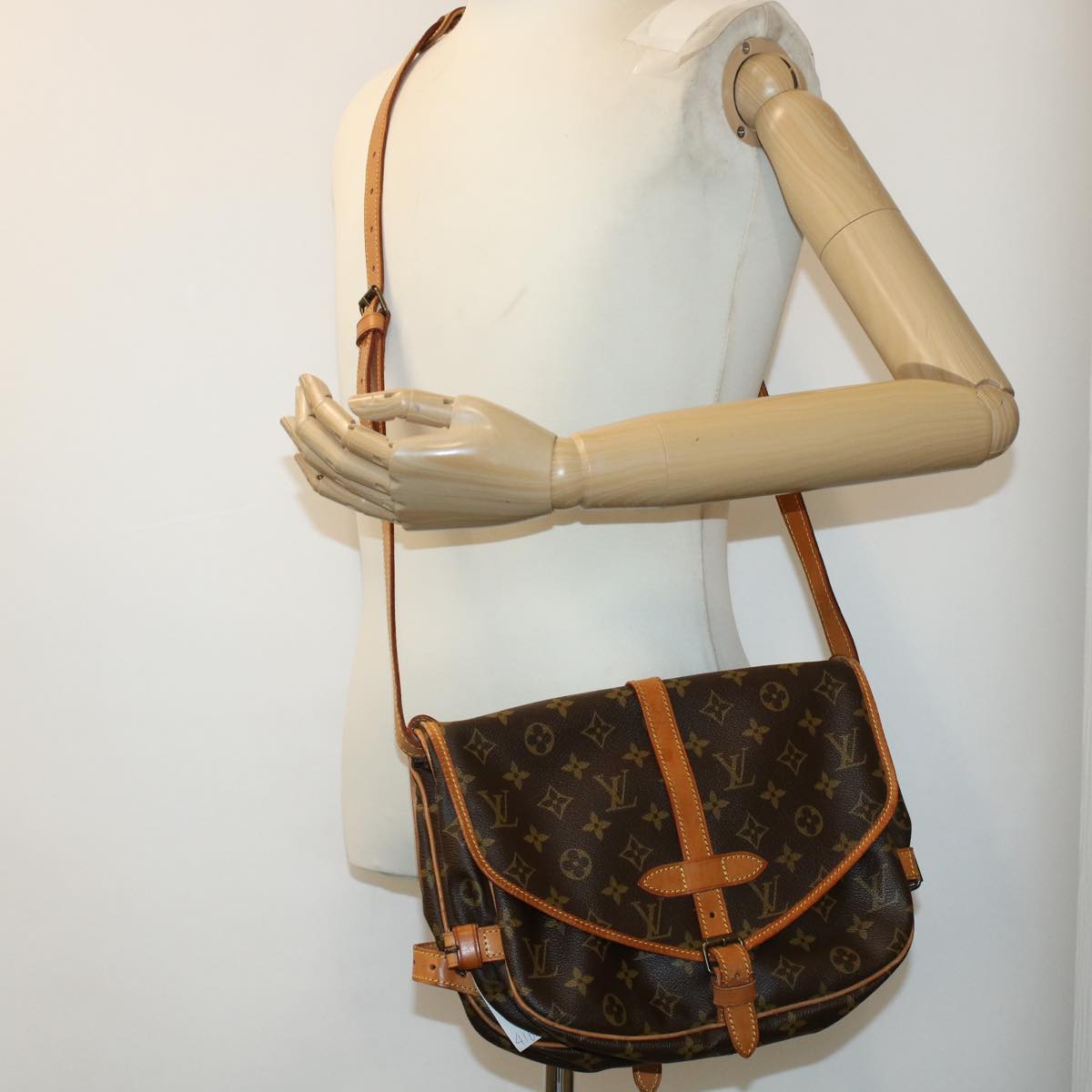 Saumur Cross Body Bag