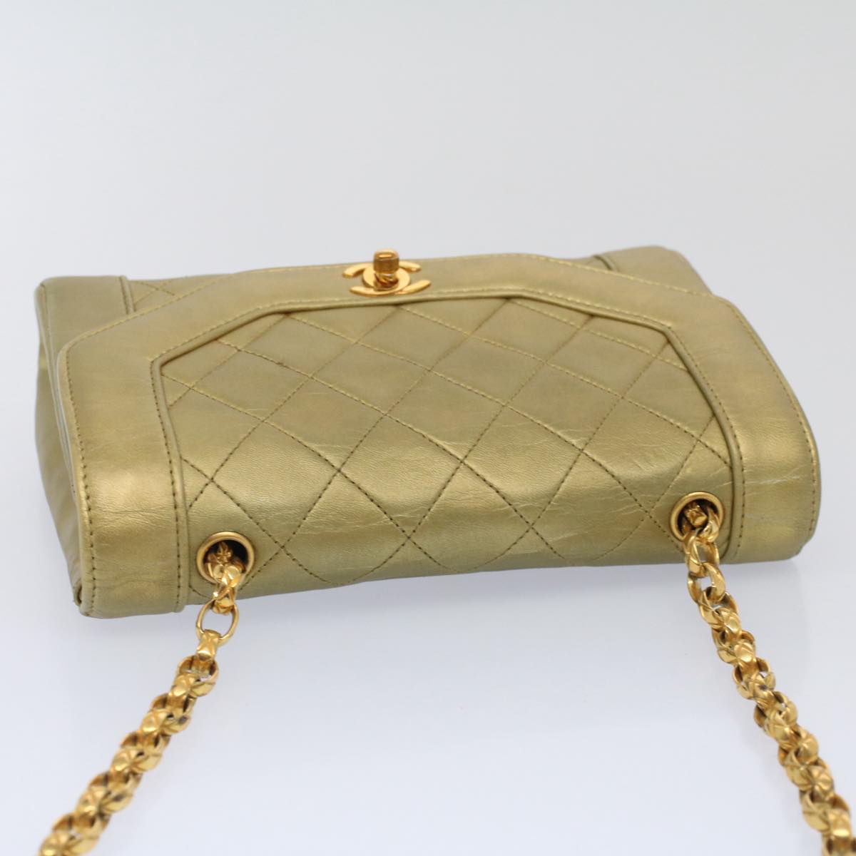 Diana Shoulder Bag