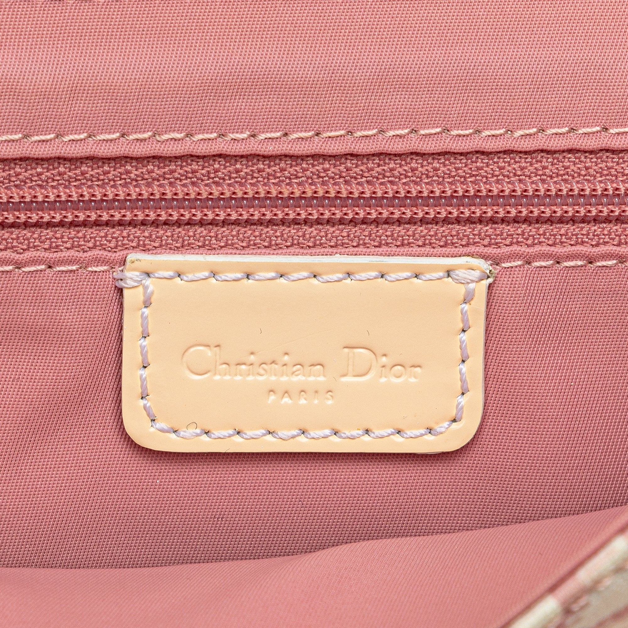 Oblique Girly Trotter Crossbody